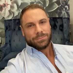 Meet your Posher, Eric